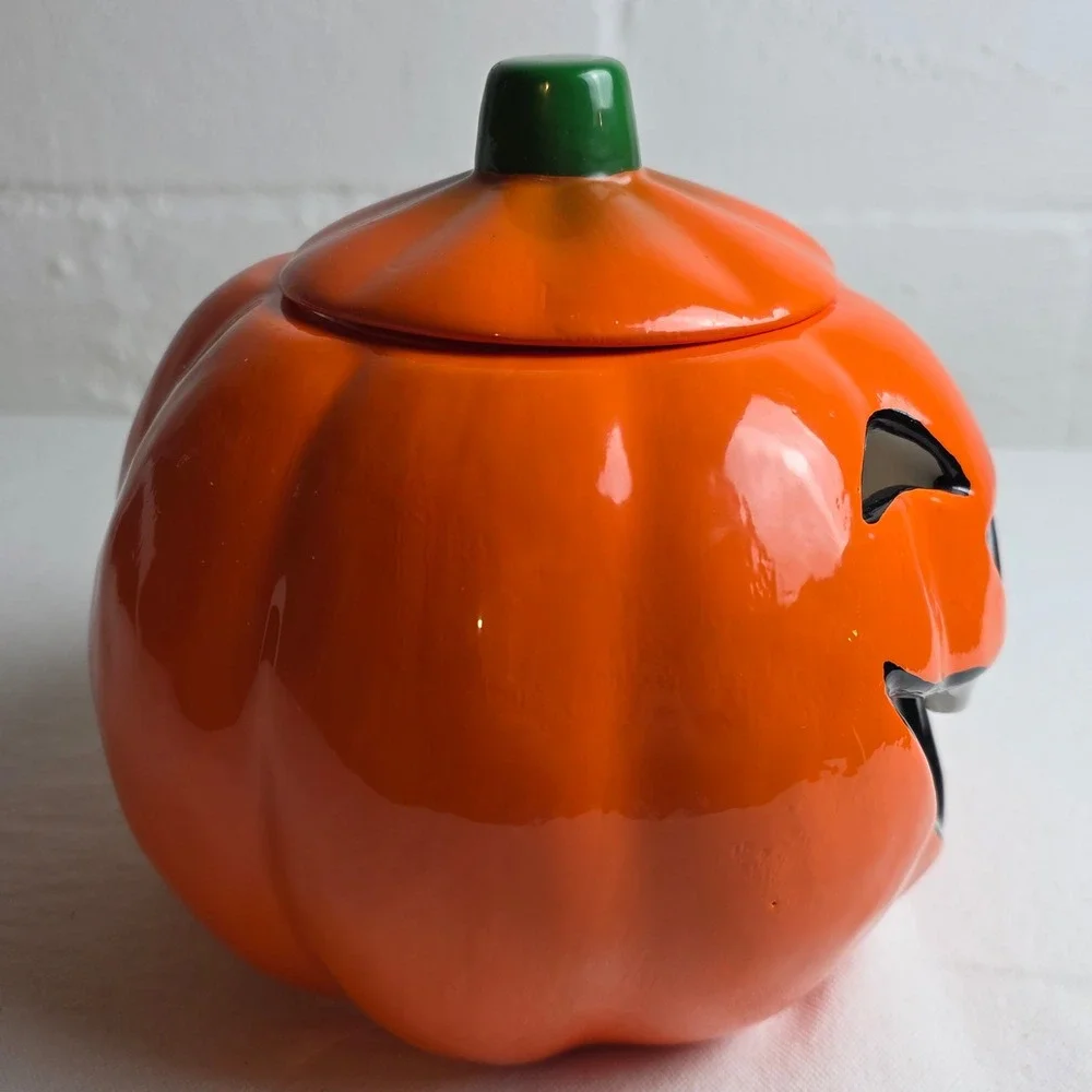 Halloween Jack-O-Lantern Ceramic Pumpkin Jar Lid Orange Glossy Whimsical Fall